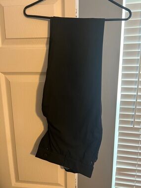 Versatile Black Dress Pants - Sleek Everyday Staple